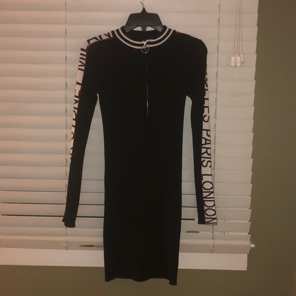 Black bodycon dress